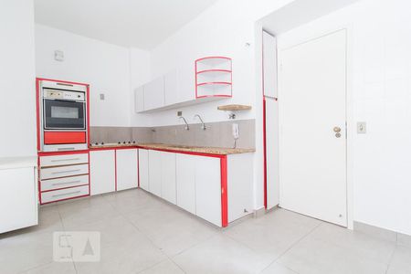 Apartamento à venda com 170m², 4 quartos e 2 vagas Apartamento à venda com 170m², 4 quartos e 2 vagasCozinha
