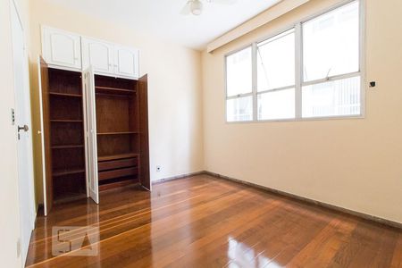 Apartamento à venda com 170m², 4 quartos e 2 vagas Apartamento à venda com 170m², 4 quartos e 2 vagasQuarto 2