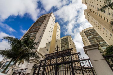 Apartamento à venda com 96m², 3 quartos e 2 vagasFachada 