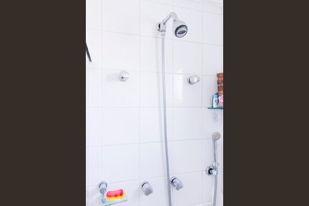 Apartamento à venda com 96m², 3 quartos e 2 vagasChuveiro suíte 