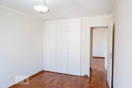 Apartamento à venda com 118m², 3 quartos e 1 vagaQuarto 2