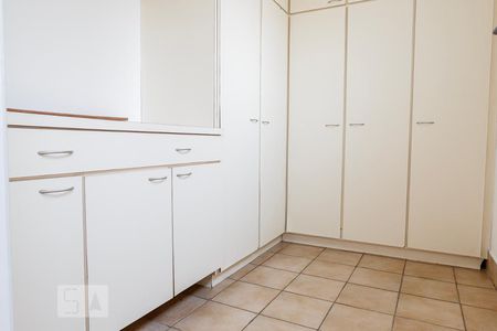 Apartamento à venda com 118m², 3 quartos e 1 vagaQuarto de Serviço