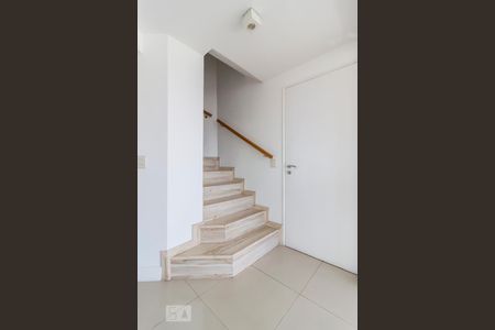 Sala de apartamento à venda com 3 quartos, 200m² em Alto de Pinheiros, São Paulo