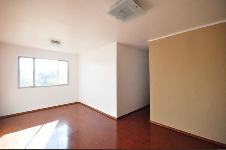 Sala de apartamento para alugar com 3 quartos, 67m² em Jardim Esmeralda, São Paulo
