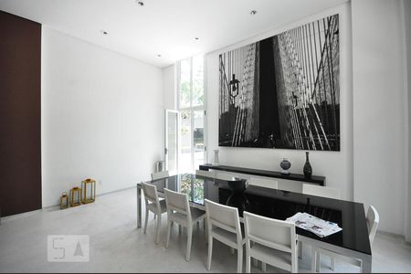 Apartamento à venda com 84m², 1 quarto e 2 vagasSalão de festa