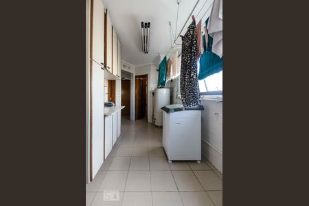 Apartamento à venda com 262m², 4 quartos e 4 vagasLavanderia