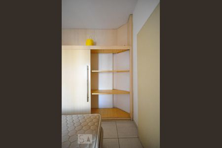 Apartamento para alugar com 47m², 1 quarto e 1 vagaArmário do quarto 