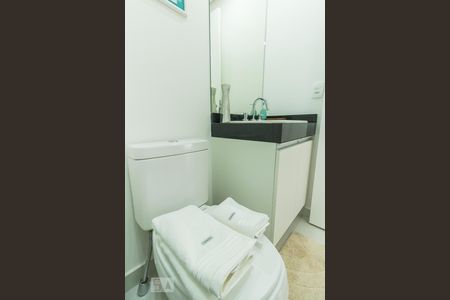 Banheiro de kitnet/studio à venda com 1 quarto, 33m² em Vila Cordeiro, São Paulo