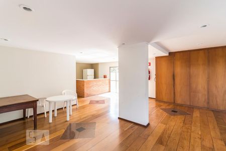 Apartamento à venda com 240m², 4 quartos e 2 vagasSalão de Festas