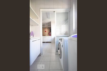 Apartamento para alugar com 120m², 3 quartos e 2 vagasÁrea de serviço