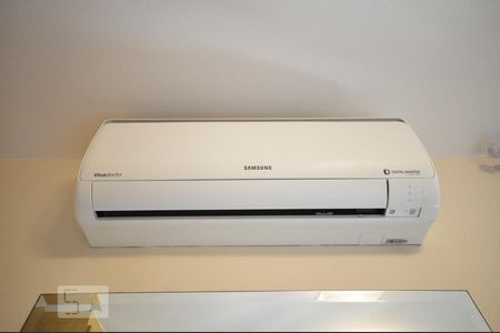 Apartamento para alugar com 120m², 3 quartos e 2 vagasDetalhe da suíte