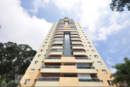 Apartamento para alugar com 120m², 3 quartos e 2 vagasFachada