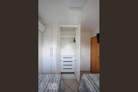 Apartamento para alugar com 120m², 3 quartos e 2 vagasArmário do quarto 2
