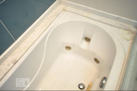 Apartamento para alugar com 120m², 3 quartos e 2 vagasDetalhe do banheiro suíte