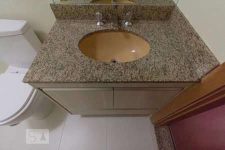 Apartamento à venda com 117m², 3 quartos e 2 vagas Apartamento à venda com 117m², 3 quartos e 2 vagasBanheiro