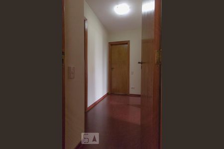 Apartamento à venda com 117m², 3 quartos e 2 vagas Apartamento à venda com 117m², 3 quartos e 2 vagasCorredor