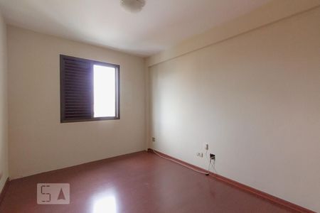 Apartamento à venda com 117m², 3 quartos e 2 vagas Apartamento à venda com 117m², 3 quartos e 2 vagasQuarto 1