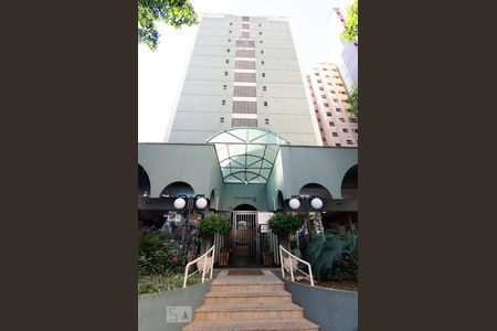 Fachada do prédio de kitnet/studio para alugar com 1 quarto, 40m² em Centro, Campinas