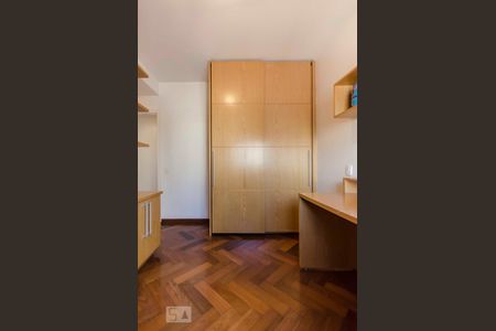 Apartamento à venda com 190m², 4 quartos e 4 vagasSuíte 1