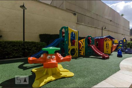 Apartamento à venda com 190m², 4 quartos e 4 vagasPlayground