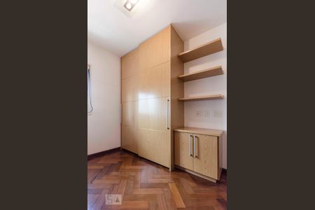 Apartamento à venda com 190m², 4 quartos e 4 vagasSuíte 1