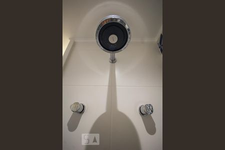 Apartamento à venda com 88m², 2 quartos e 2 vagas Apartamento à venda com 88m², 2 quartos e 2 vagasBanheiro suíte detalhe