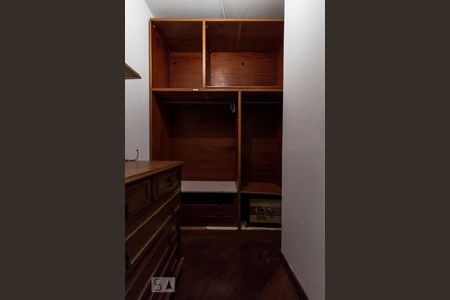 Apartamento para alugar com 147m², 3 quartos e 2 vagasCloset da suíte 