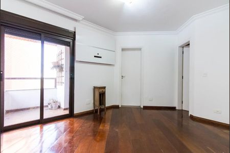 Apartamento para alugar com 147m², 3 quartos e 2 vagasSuíte com varanda 