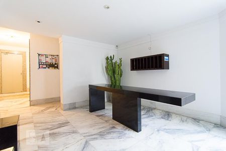 Apartamento à venda com 280m², 4 quartos e 3 vagasEntrada