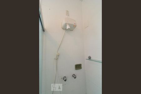 Apartamento à venda com 280m², 4 quartos e 3 vagasChuveiro