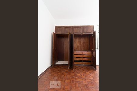 Apartamento à venda com 288m², 4 quartos e 2 vagasArmário