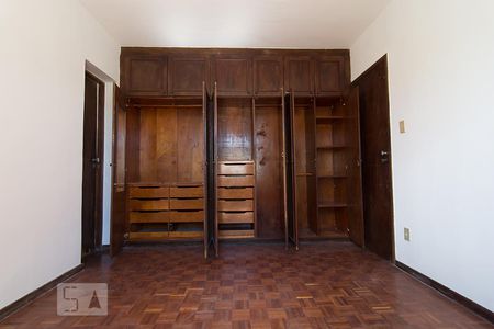 Apartamento à venda com 288m², 4 quartos e 2 vagasArmário