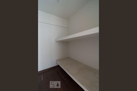 Apartamento à venda com 288m², 4 quartos e 2 vagasQuarto serviço