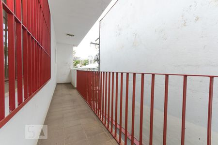 Casa à venda com 361m², 7 quartos e sem vaga Casa à venda com 361m², 7 quartos e sem vagaVaranda da suíte 2