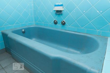 Casa à venda com 361m², 7 quartos e sem vaga Casa à venda com 361m², 7 quartos e sem vagaDetalhe do banheiro 2