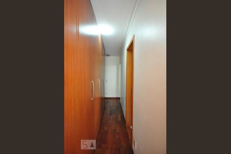 Apartamento à venda com 132m², 4 quartos e 2 vagasArmário da suíte 3