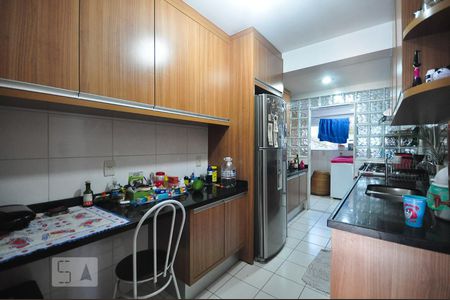 Apartamento à venda com 132m², 4 quartos e 2 vagasCozinha