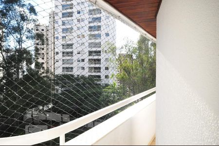 Apartamento à venda com 132m², 4 quartos e 2 vagasVaranda da suíte 3