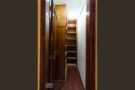 Apartamento à venda com 275m², 3 quartos e 3 vagasCloset