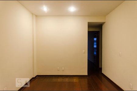 Apartamento à venda com 275m², 3 quartos e 3 vagasQuarto