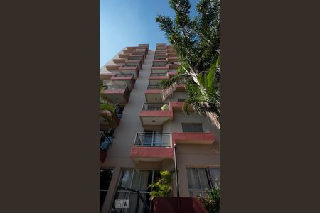 Apartamento à venda com 68m², 2 quartos e 1 vaga Apartamento à venda com 68m², 2 quartos e 1 vagafachada