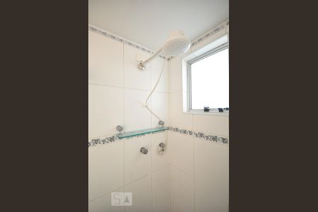 Detalhe do banheiro de apartamento para alugar com 2 quartos, 74m² em Vila Gomes, São Paulo