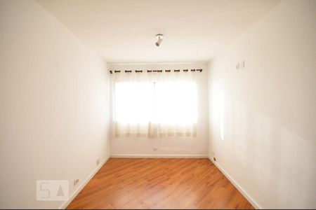 Sala de apartamento para alugar com 2 quartos, 74m² em Vila Gomes, São Paulo