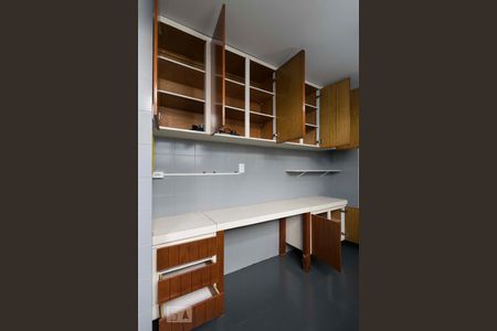 Apartamento à venda com 80m², 2 quartos e 1 vagaCozinha (Armários)