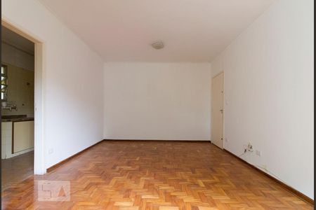 Sala  de apartamento para alugar com 3 quartos, 80m² em Vila Cláudia, São Paulo