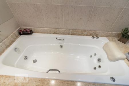 Apartamento à venda com 145m², 3 quartos e 1 vagaBanheiro da suite