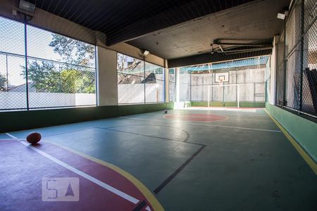 Apartamento à venda com 120m², 3 quartos e 1 vaga Apartamento à venda com 120m², 3 quartos e 1 vagaQuadra esportiva