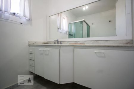 Apartamento à venda com 120m², 3 quartos e 1 vaga Apartamento à venda com 120m², 3 quartos e 1 vagaBanheiro social