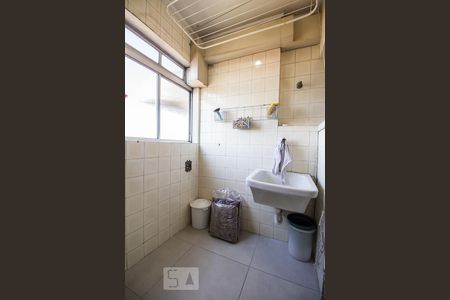 Apartamento à venda com 120m², 3 quartos e 1 vaga Apartamento à venda com 120m², 3 quartos e 1 vagaLavanderia