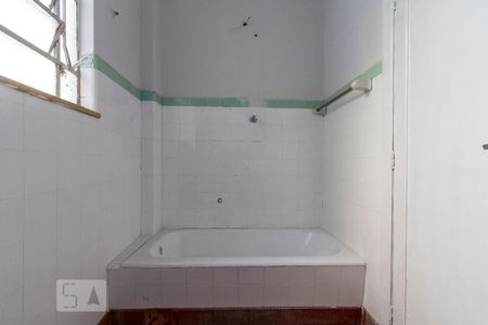 Banheira  de apartamento para alugar com 2 quartos, 65m² em Brás, São Paulo